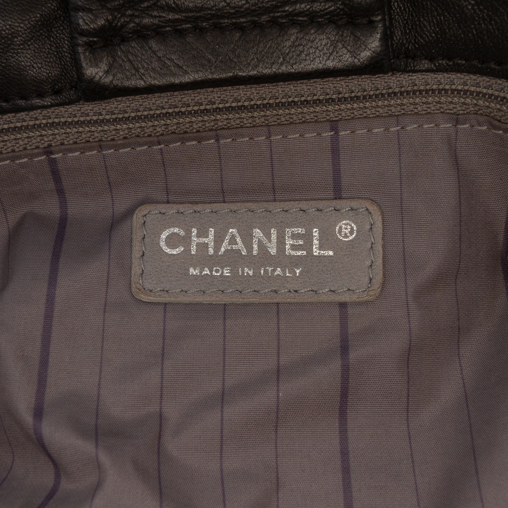 Pre-Loved Chanel Lambskin Studded CC Accordion Flap - Picture 5 of 11